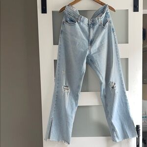 GAP 90s loose mid rise 31 12R Light Blue Distressed Women's Jeans